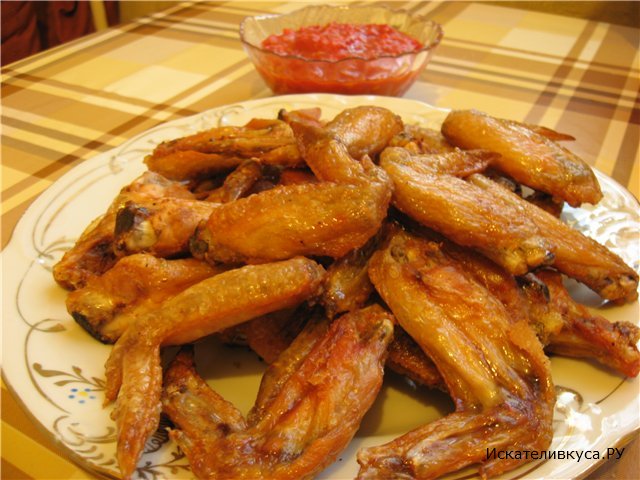 Куриные крылышки, запеченные в соево-горчичном соусе